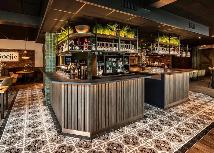 Hotel Grand Cafe Goejje 3*